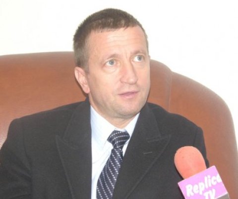 Gelu Dănuţ Dincă, directorul penitenciarului Poarta Albă, târât pe la instanţe de 15 deţinuţi